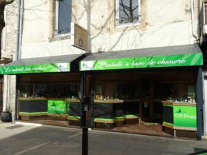 Les 10 boutiques de CBD à AvignonLes 10 boutiques de CBD à Avignon