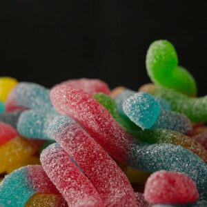 Bonbons Worms CBD - Bonheur régressif fruité avec une touche d'acidité